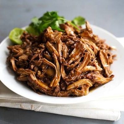 Honey Glazed Crockpot Chicken Adobo - simple pantry ingredients, hardly any hands-on time, 200 calories. | https://change-fatloss.today